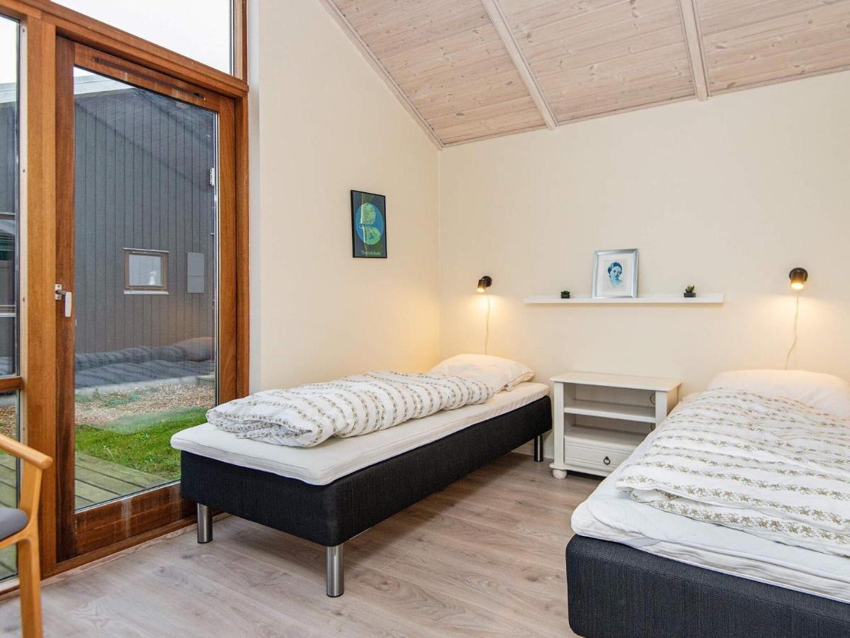 Three-Bedroom Holiday Home In Ulfborg 4 Thorsminde Extérieur photo